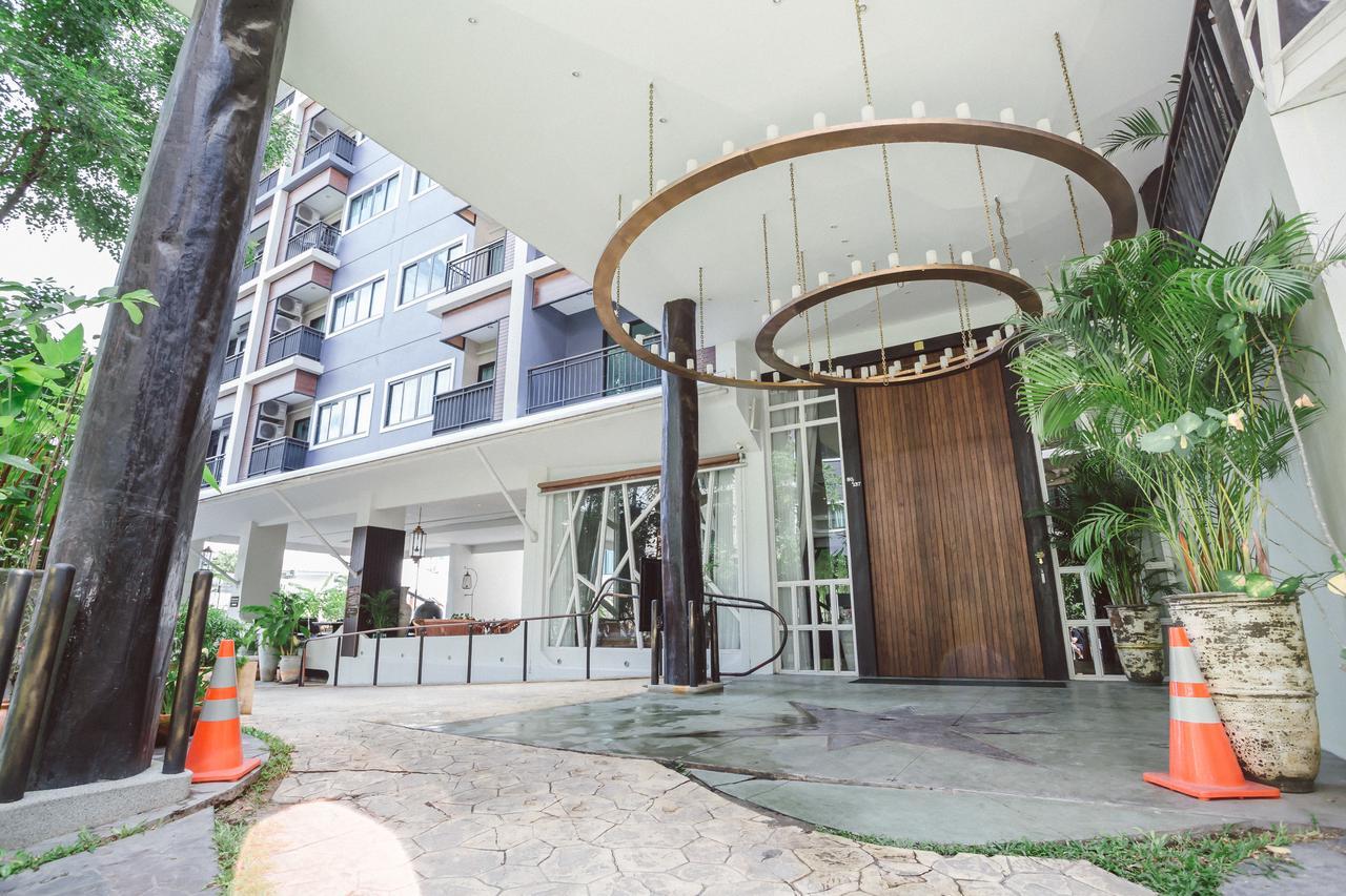Icheck Inn Trams Square Chiang Mai Exterior photo