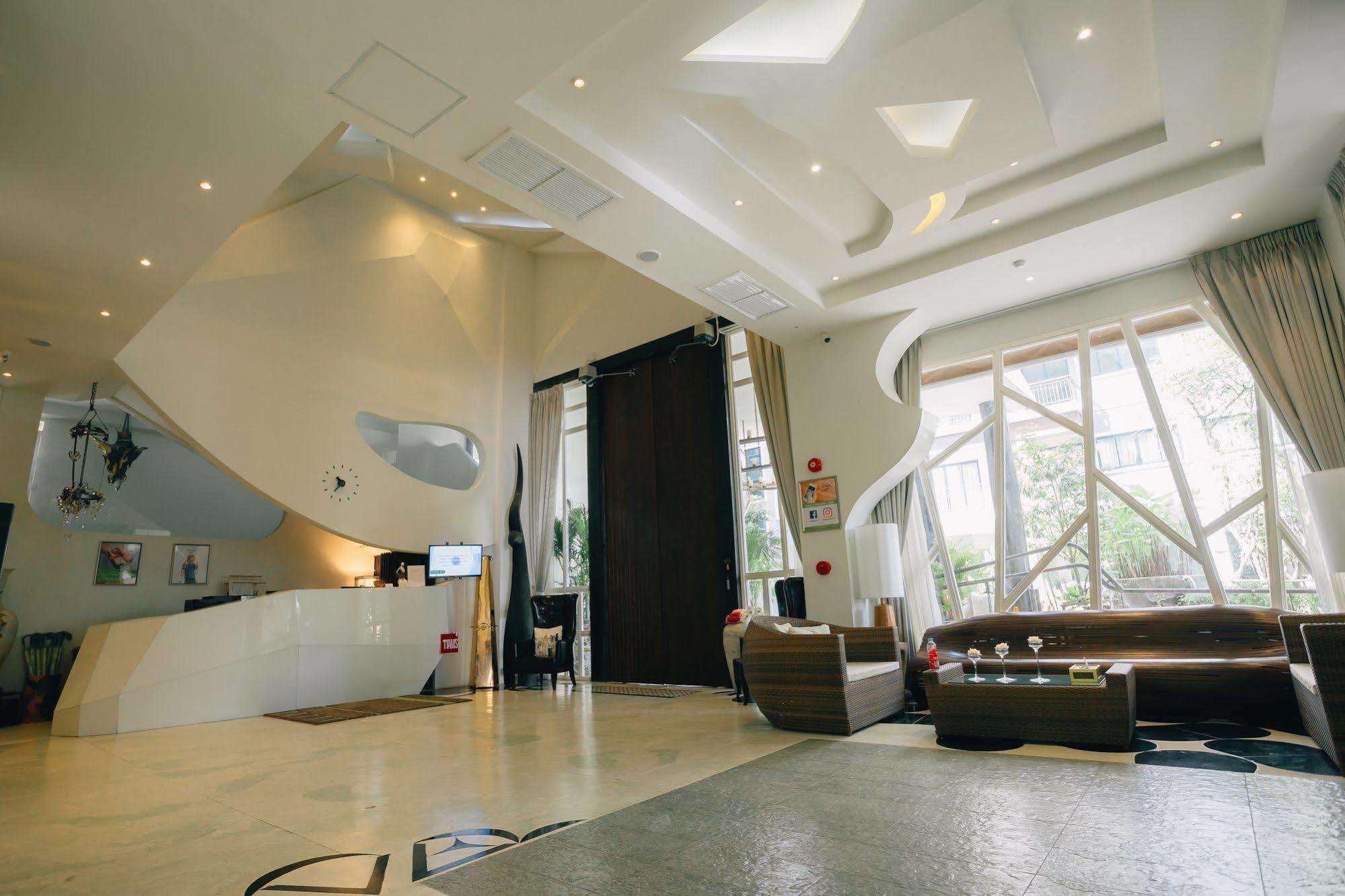 Icheck Inn Trams Square Chiang Mai Exterior photo